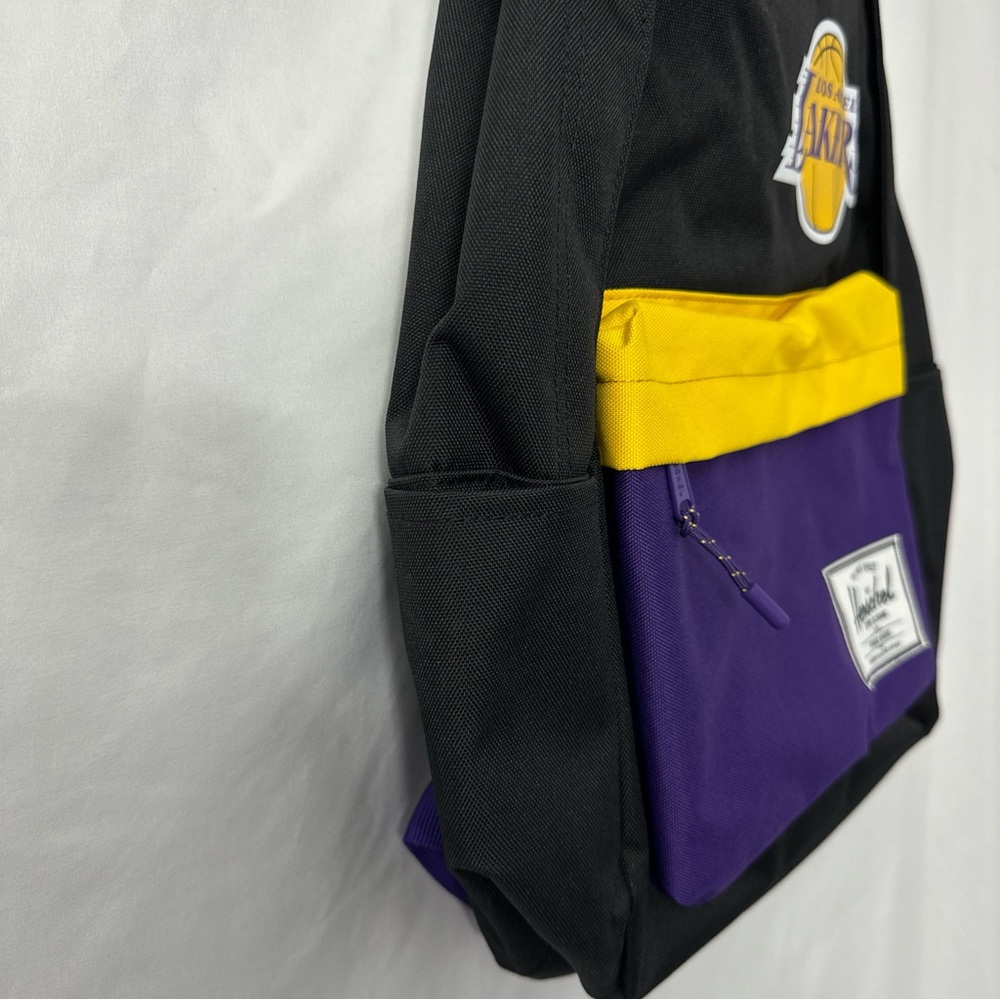 Herschel Supply Co NBA Los Angeles Lakers Backpack - Picture 9 of 12